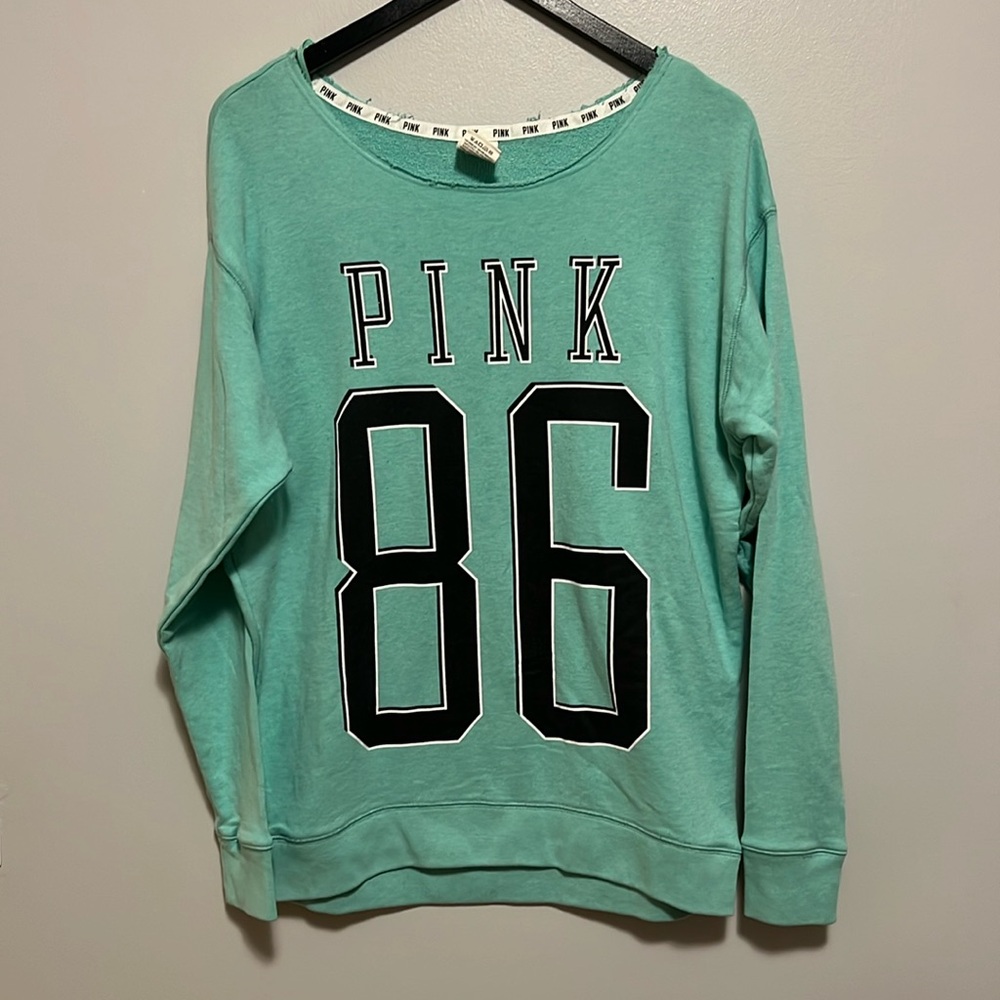 VS PINK  round neck sweatshirt size XS